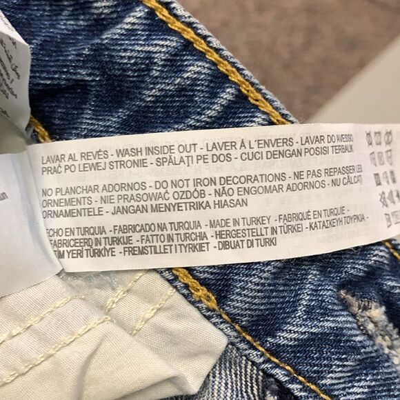 Zara NWT High Rise Floral Embroidered Sequined Distressed Boyfriend Jeans Size 2 - Picture 12 of 16